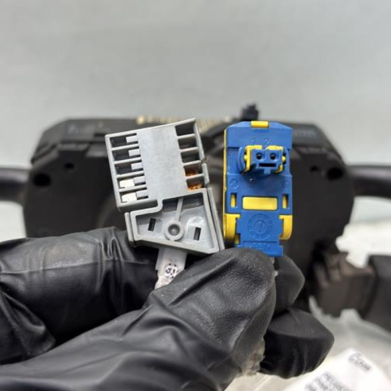 Com (Bloc Contacteur Tournant+Commodo Essuie Glace+Commodo Phare) PEUGEOT PARTNER 2 Photo n°4