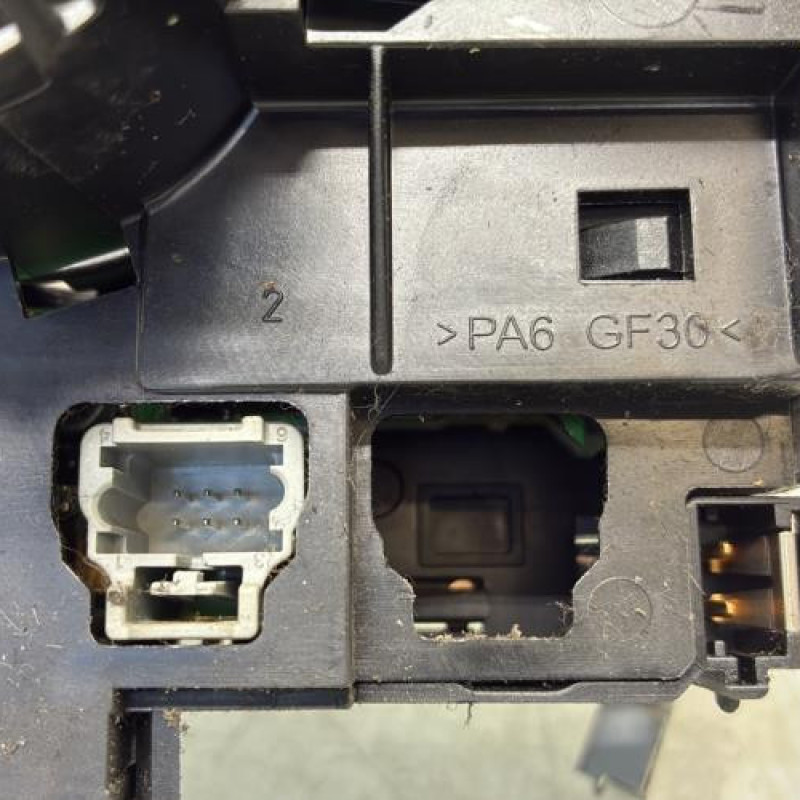 Com (Bloc Contacteur Tournant+Commodo Essuie Glace+Commodo Phare) PEUGEOT PARTNER 2 Photo n°8