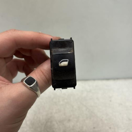 Interrupteur de leve vitre avant gauche PEUGEOT PARTNER 2 Photo n°1