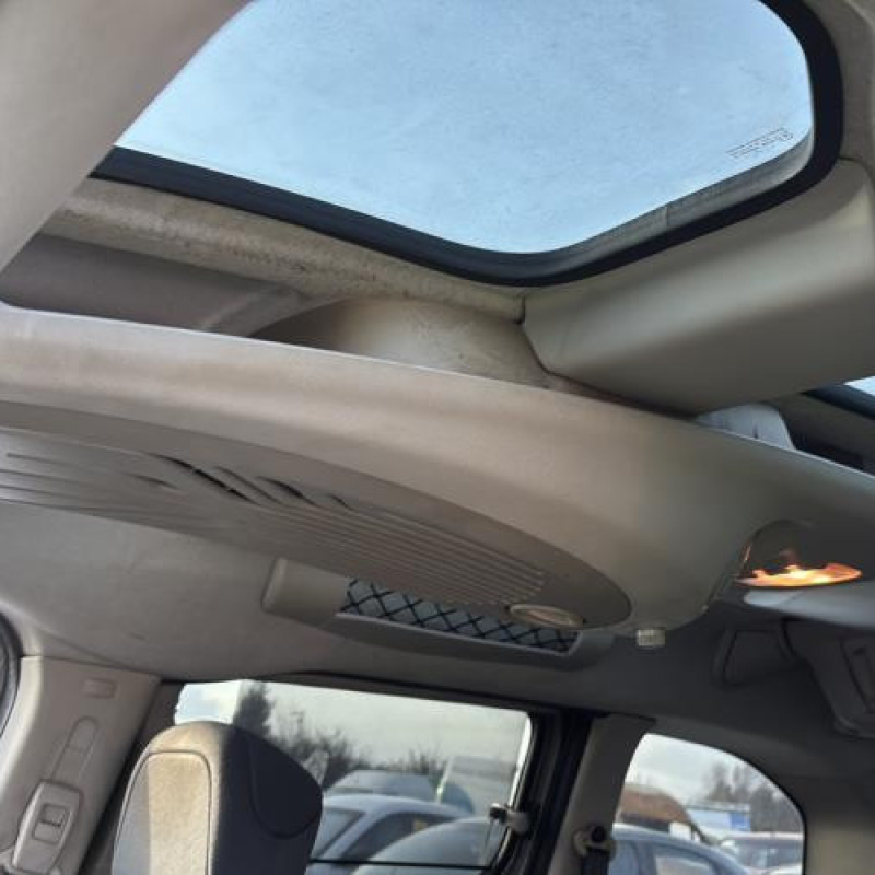 Poignee interieur avant droit PEUGEOT PARTNER 2 Photo n°20