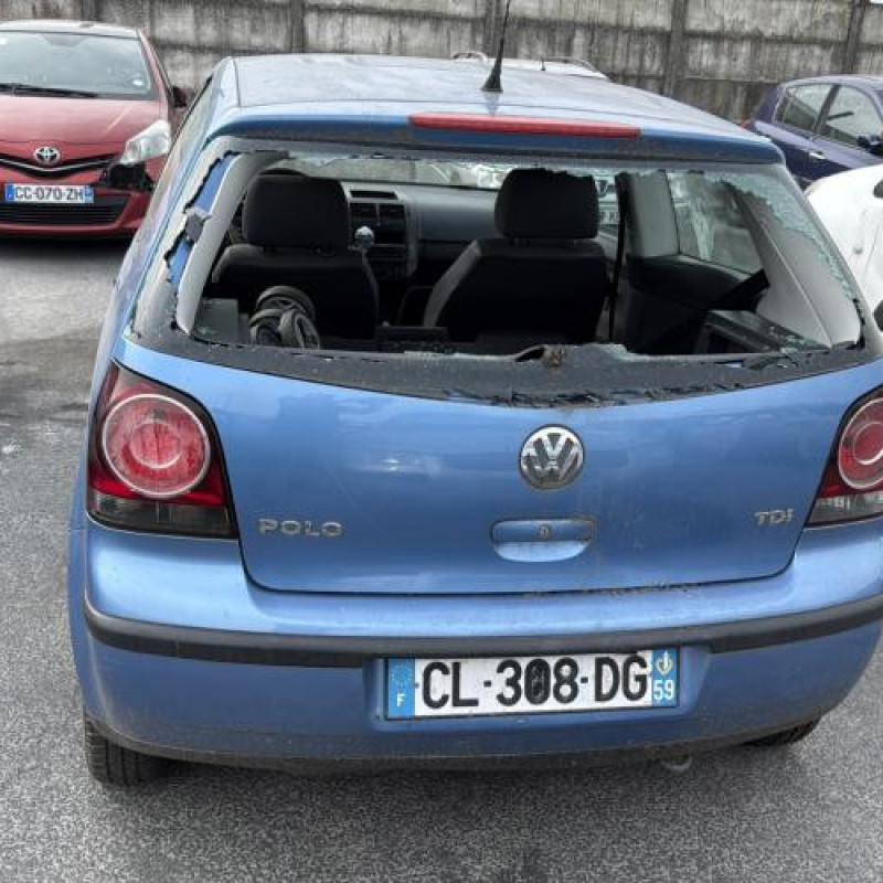 Capot VOLKSWAGEN POLO 4 Photo n°5