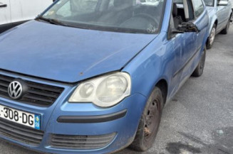 Feu arriere principal gauche (feux) VOLKSWAGEN POLO 4 Photo n°1