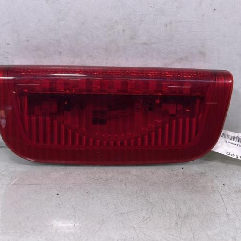 Feu arriere stop central NISSAN JUKE 1 Photo n°1