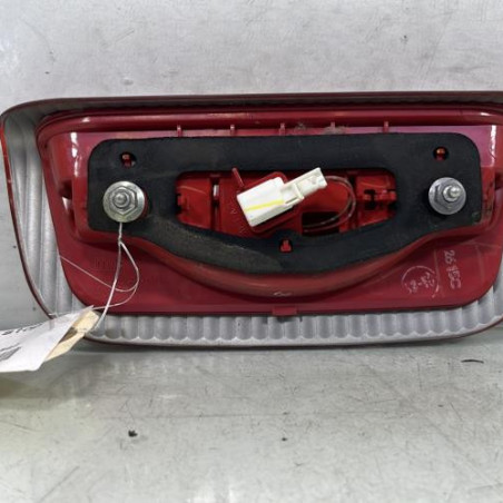 Feu arriere stop central NISSAN JUKE 1