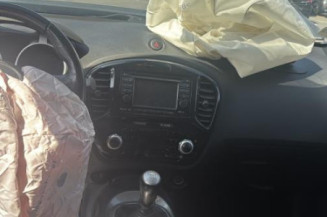 Interrupteur de leve vitre avant droit NISSAN JUKE 1