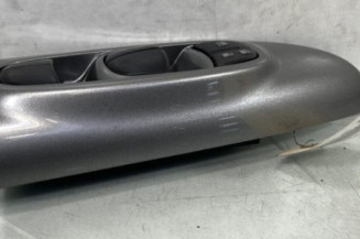 Interrupteur de leve vitre avant gauche NISSAN JUKE 1 Photo n°1