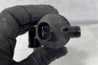 Pompe lave glace avant NISSAN JUKE 1