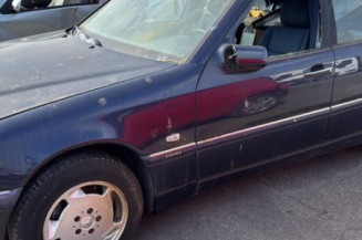 Custode arriere gauche (porte) MERCEDES CLASSE C 202