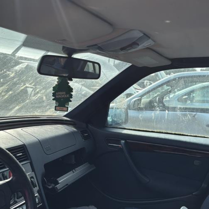 Attache ceinture avant droit MERCEDES CLASSE C 202 Photo n°12