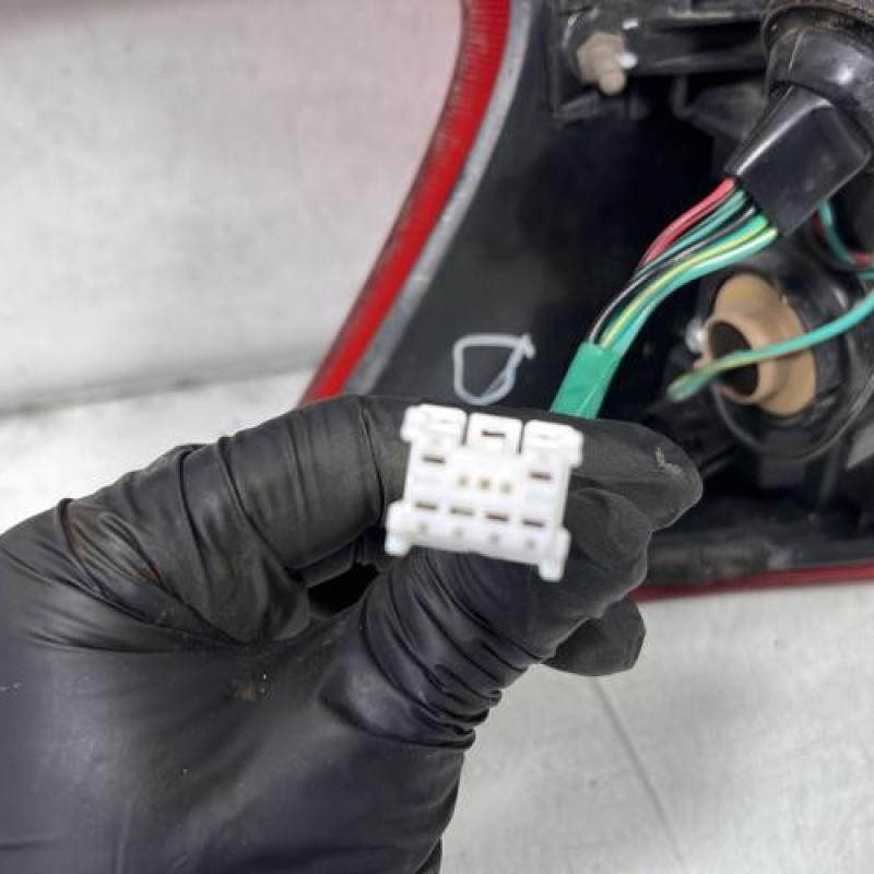 Feu arriere principal droit (feux) NISSAN JUKE 1 Photo n°3