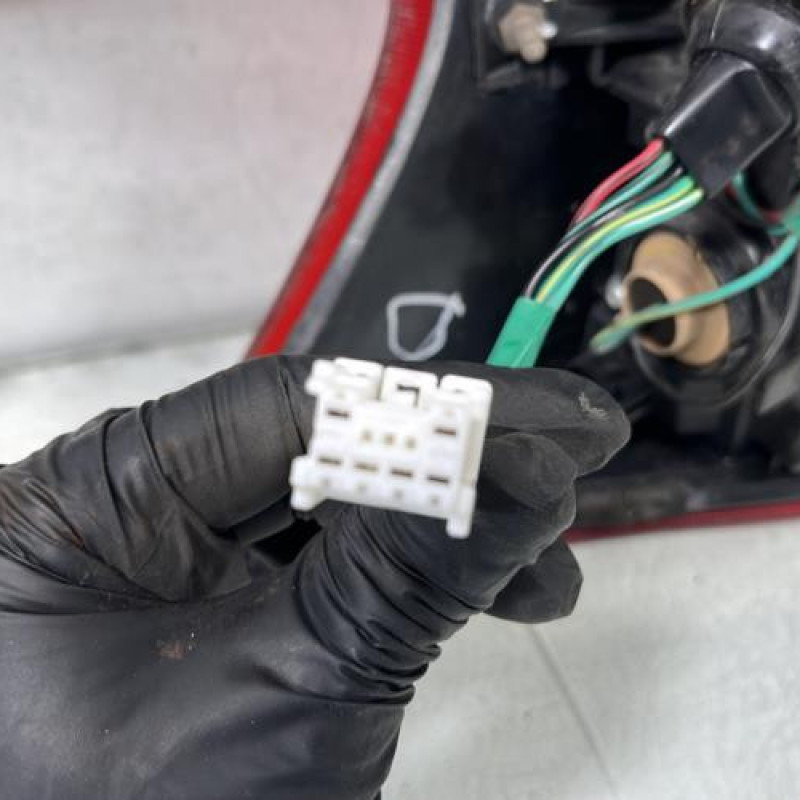 Feu arriere principal droit (feux) NISSAN JUKE 1 Photo n°4