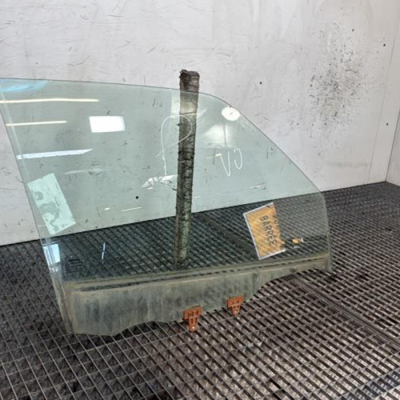 Vitre avant droit NISSAN JUKE 1 Photo n°3