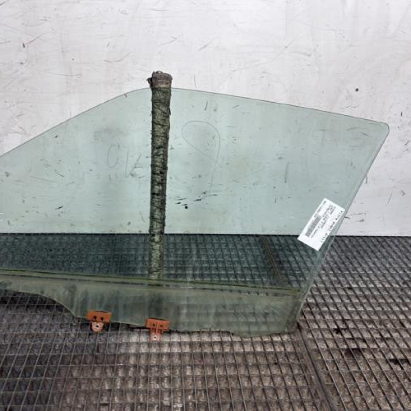 Vitre avant droit NISSAN JUKE 1 Photo n°4