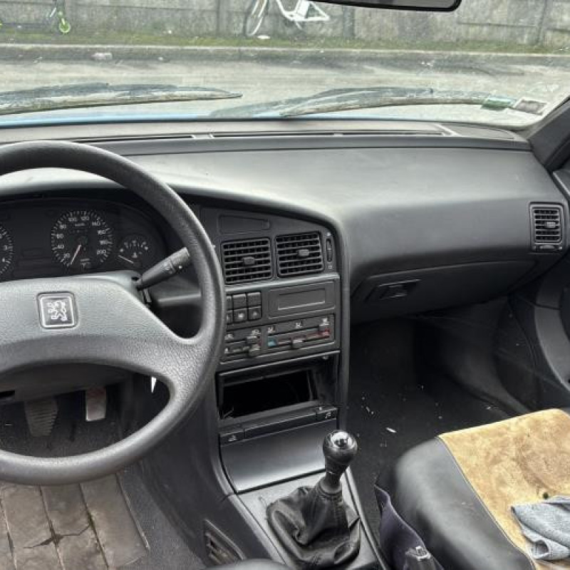 Charniere de capot PEUGEOT 405 Photo n°15