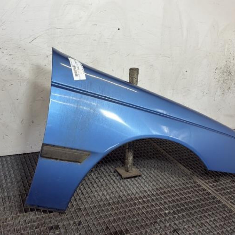 Aile avant droit PEUGEOT 405 Photo n°3