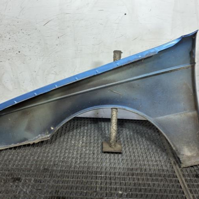 Aile avant droit PEUGEOT 405 Photo n°4