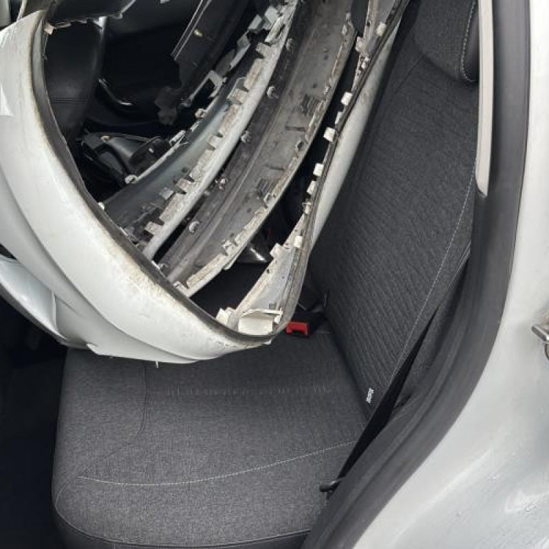 Serrure arriere droit CITROEN C3 2 Photo n°17