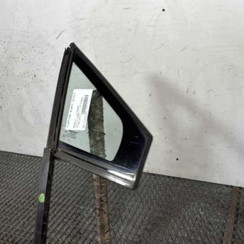 Custode avant droit (porte) RENAULT CLIO 4 Photo n°2