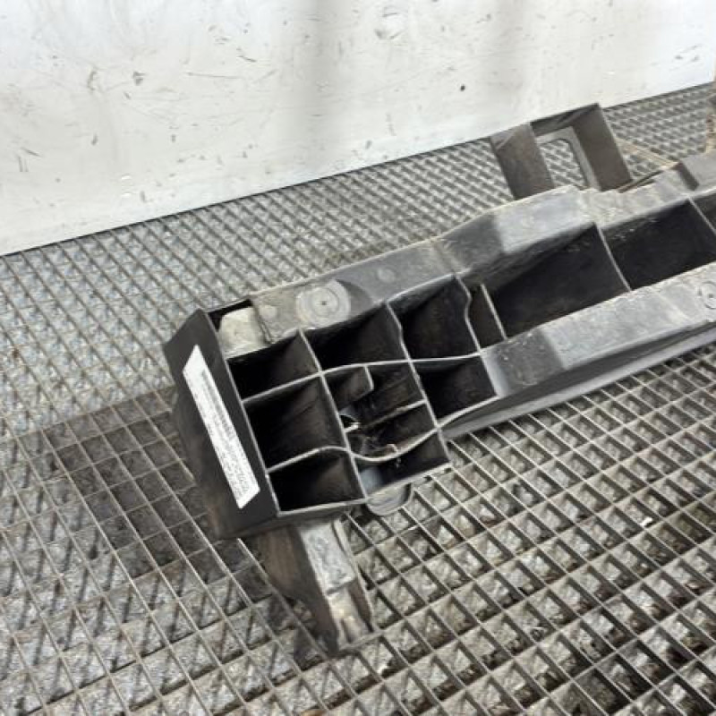 Absorbeur de pare choc arriere RENAULT CLIO 4 Photo n°2