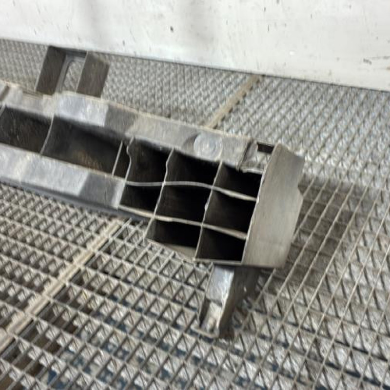 Absorbeur de pare choc arriere RENAULT CLIO 4 Photo n°3