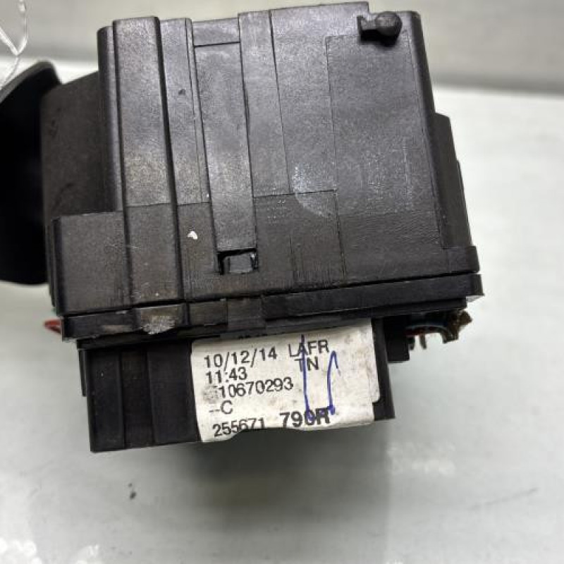 Commodo d'essuie glaces RENAULT CLIO 4 Photo n°4