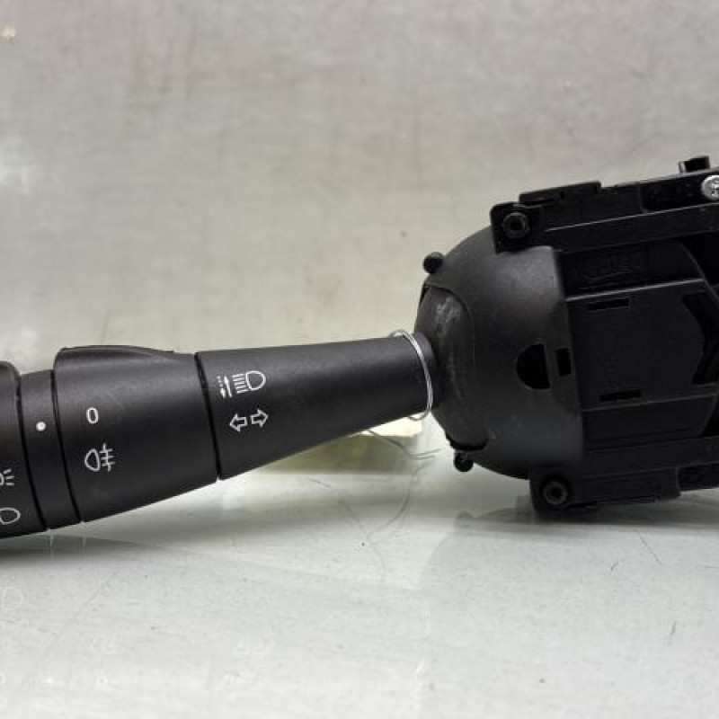 Commodo phare RENAULT CLIO 4 Photo n°1