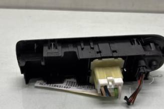 Interrupteur de leve vitre avant gauche RENAULT CLIO 4