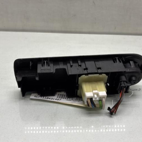 Interrupteur de leve vitre avant gauche RENAULT CLIO 4