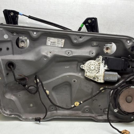 Leve vitre electrique avant gauche VOLKSWAGEN GOLF 4 Photo n°1