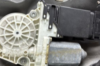 Leve vitre electrique avant gauche VOLKSWAGEN GOLF 4