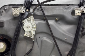 Leve vitre electrique avant gauche VOLKSWAGEN GOLF 4