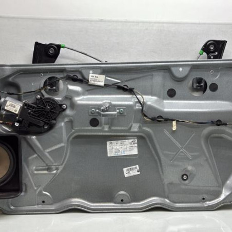 Leve vitre electrique avant droit VOLKSWAGEN POLO 4 Photo n°1