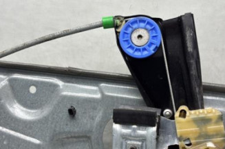 Leve vitre electrique avant droit VOLKSWAGEN POLO 4