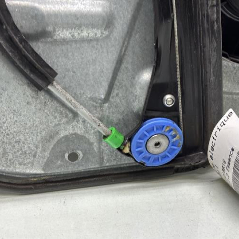 Leve vitre electrique avant droit VOLKSWAGEN POLO 4 Photo n°5