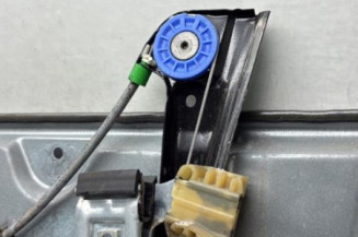 Leve vitre electrique avant gauche VOLKSWAGEN POLO 4