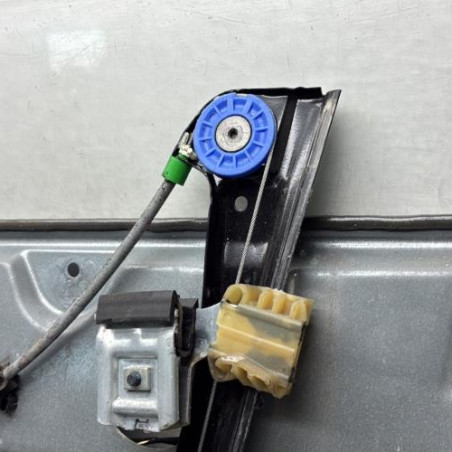 Leve vitre electrique avant gauche VOLKSWAGEN POLO 4