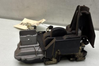 Serrure avant gauche PEUGEOT 307