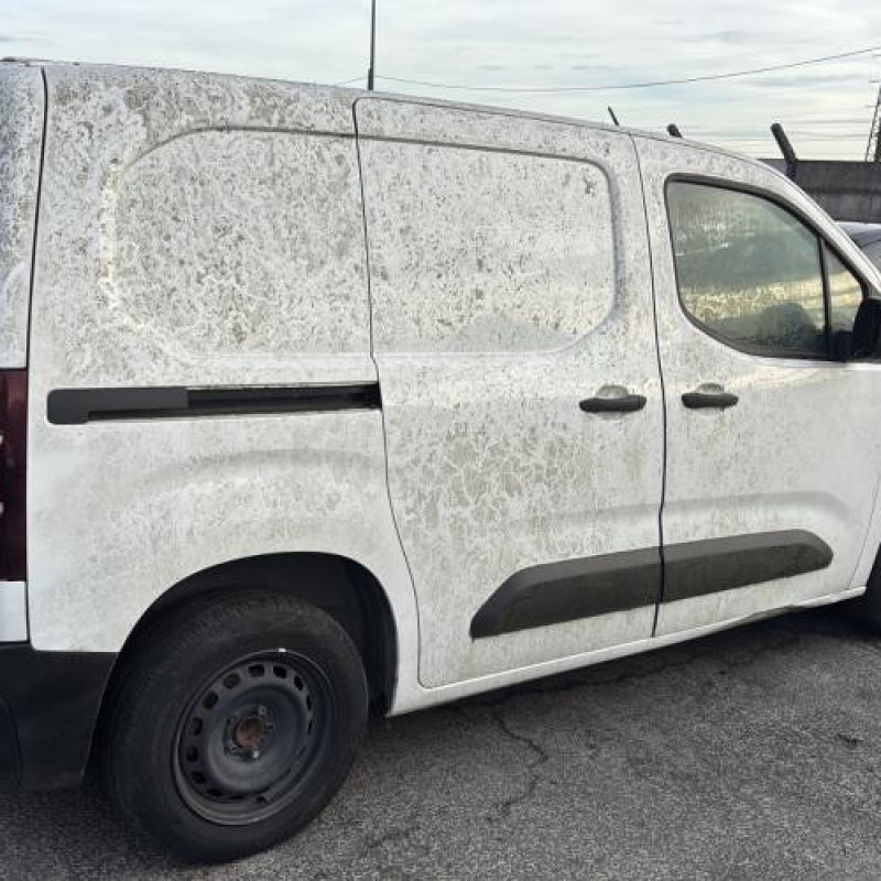 Interrupteur de leve vitre avant gauche CITROEN BERLINGO 3 M Photo n°14