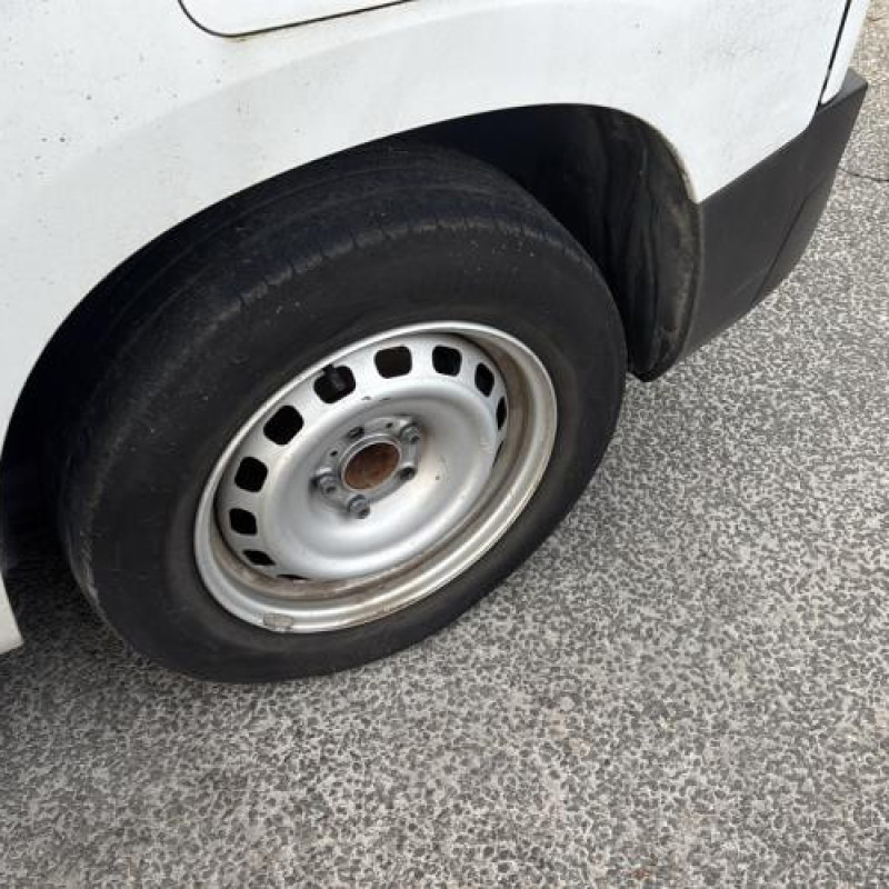 Interrupteur de leve vitre avant gauche CITROEN BERLINGO 3 M Photo n°20