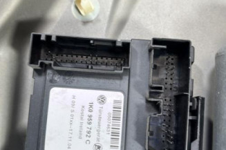 Leve vitre electrique avant droit SKODA OCTAVIA 2