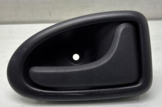 Poignee interieur avant droit RENAULT CLIO 2 Photo n°1