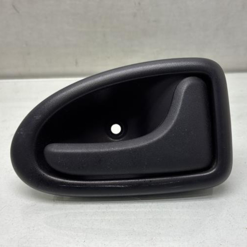 Poignee interieur avant droit RENAULT CLIO 2 Photo n°1