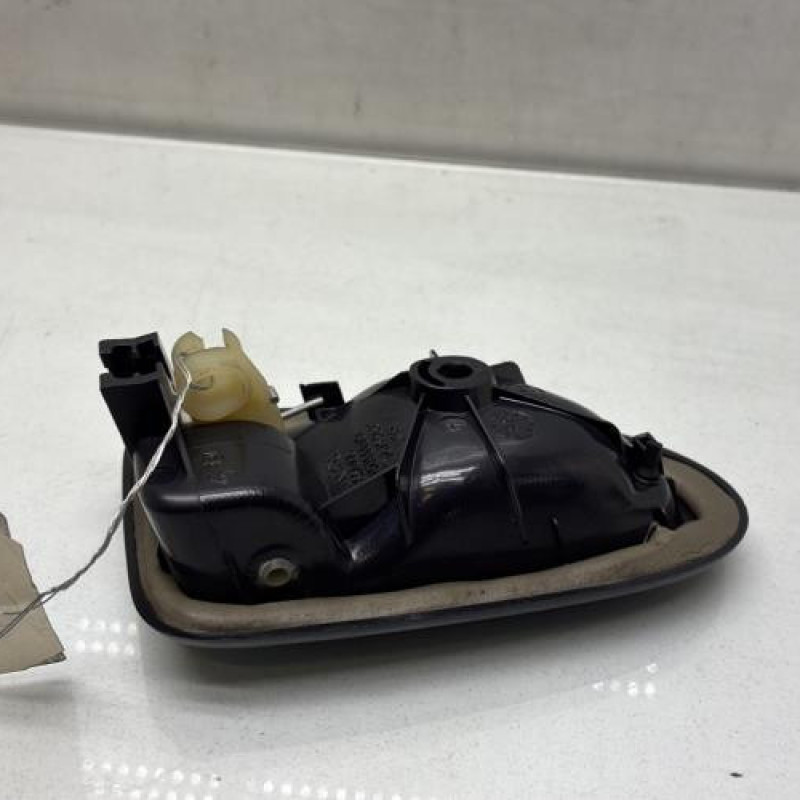 Poignee interieur avant droit RENAULT CLIO 2 Photo n°3