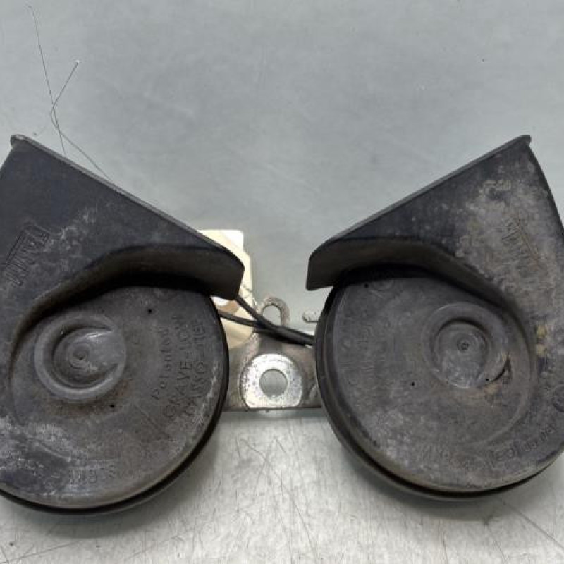 Avertisseur/Klaxon RENAULT CLIO 3 Photo n°1