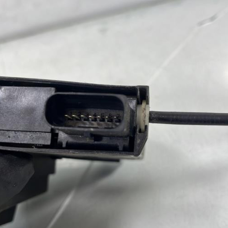 Serrure arriere gauche PEUGEOT 308 2 SW Photo n°5