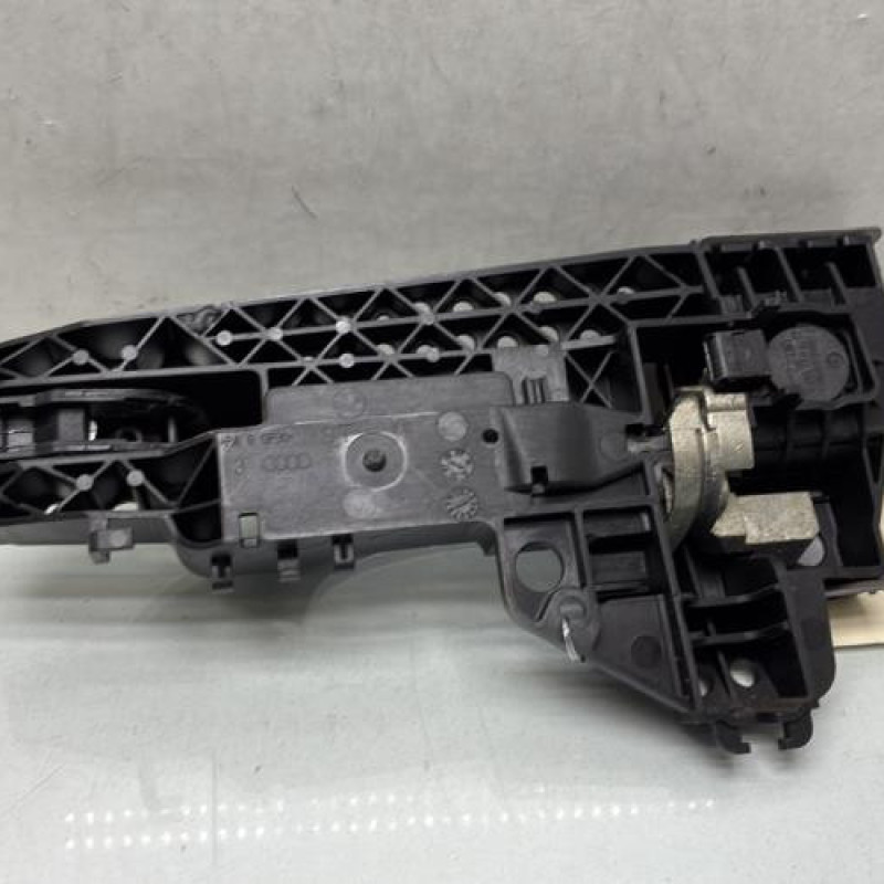 Poignee porte avant droit AUDI A1 1 Photo n°3