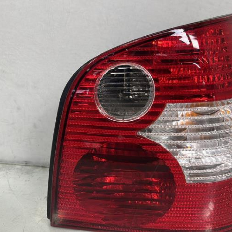 Feu arriere principal droit (feux) VOLKSWAGEN POLO 4 Photo n°1