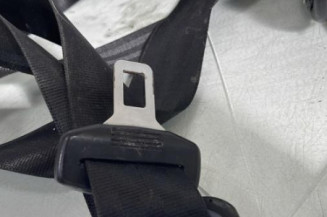 Pretensionneur de ceinture avant gauche VOLKSWAGEN POLO 4
