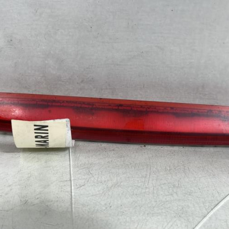 Feu arriere stop central VOLKSWAGEN POLO 4 Photo n°1