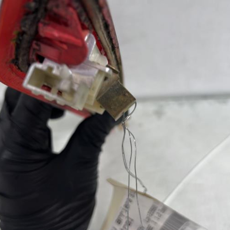 Feu arriere stop central VOLKSWAGEN POLO 4 Photo n°3